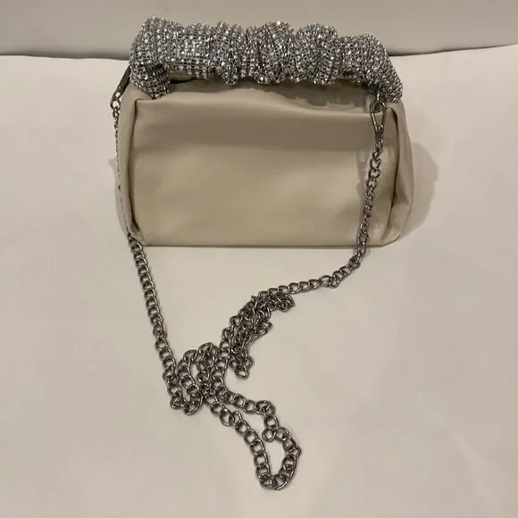NWT Crystal Scrunch Evening Clutch Crossbody - Picture 4 of 4